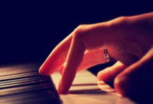 格拉纳达遭遇连败，危机逼近